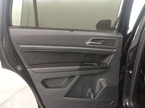 Used 2019 Volkswagen Atlas SEL FWD image 31