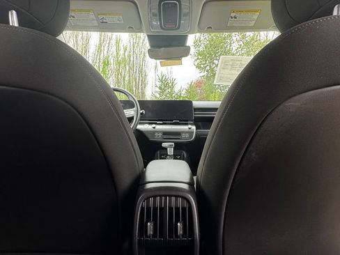 Used 2024 Hyundai Kona SEL AWD/4WD image 34