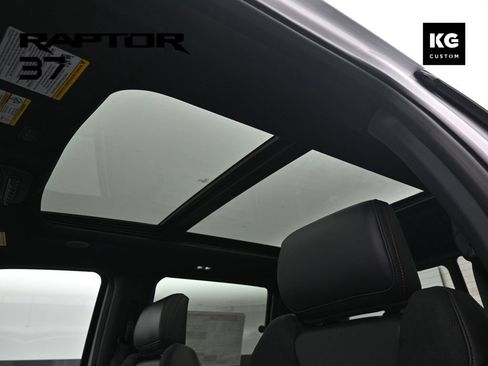 Used 2025 Ford F150 Raptor AWD/4WD image 10
