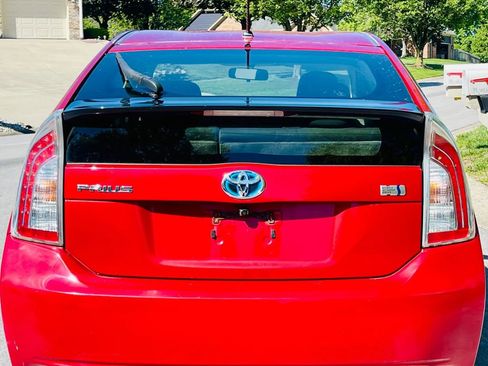 Used 2013 Toyota Prius Two FWD image 8
