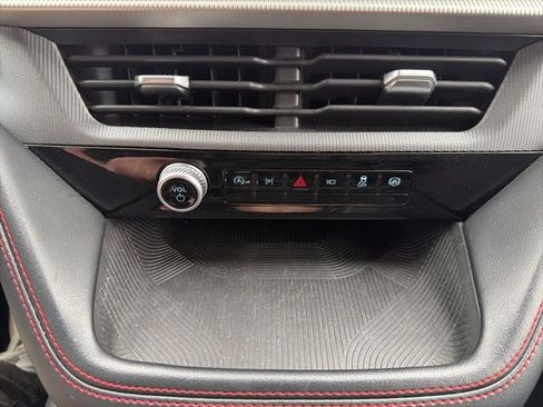 Certified 2025 Ford Explorer ST-Line image 33