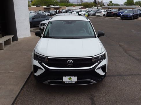 Used 2022 Volkswagen Taos S w/ IQ Drive S Package image 15