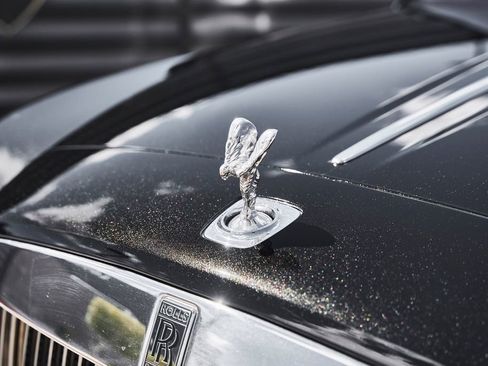 Used 2018 Rolls-Royce Dawn RWD image 7