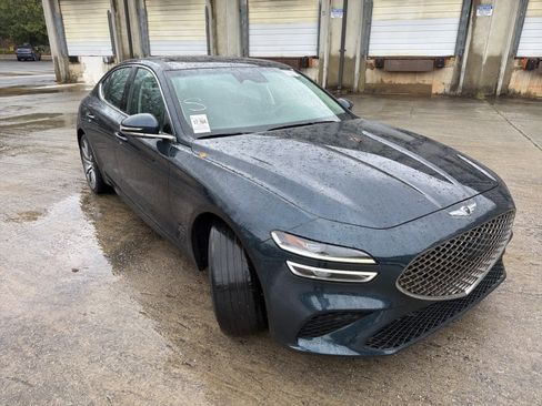 Used 2022 Genesis G70 2.0T w/ Prestige Package image 13