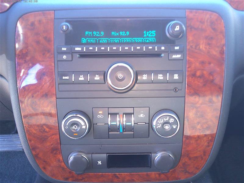 Used 2007 Chevrolet Avalanche LT AWD/4WD image 13
