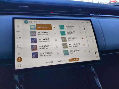 Used 2025 Land Rover Range Rover Sport Dynamic SE image 26