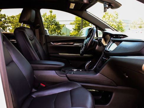 Used 2021 Cadillac XT5 Premium Luxury image 45