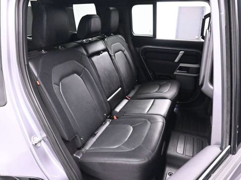 Used 2023 Land Rover Defender 110 X-Dynamic SE AWD/4WD image 17