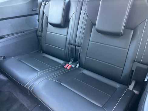 Used 2021 Volkswagen Atlas SE image 15