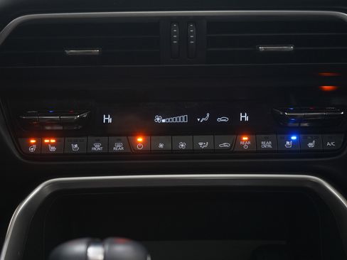 Certified 2024 MAZDA CX-90 Plug-In Hybrid w/ Premium Plus image 21