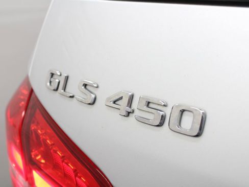 Used 2017 Mercedes-Benz GLS 450 450 4MATIC w/ Premium Package image 11