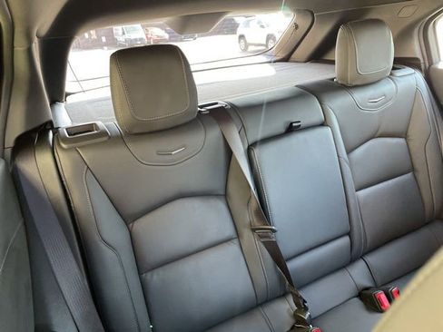 Used 2025 Cadillac XT4 Premium Luxury image 17