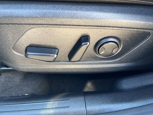 Certified 2025 Kia Sportage EX image 49