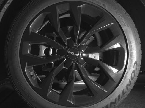 Used 2022 Kia Sorento SX FWD image 9