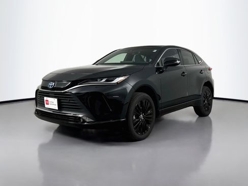 Certified 2024 Toyota Venza Nightshade AWD/4WD image 3