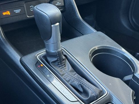 Used 2025 Honda Civic Sport image 17