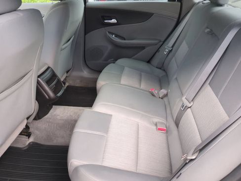 Used 2014 Chevrolet Impala LS w/ LS Convenience Package FWD image 19