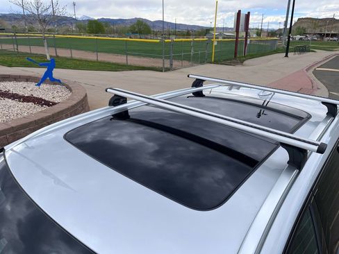 Used 2018 Volvo V90 T5 Cross Country w/ Convenience Package AWD/4WD image 11