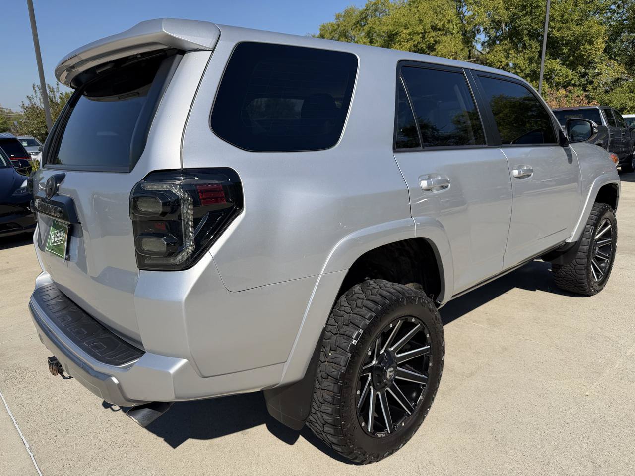 Used 2021 Toyota 4Runner TRD Off-Road Premium w/ Moonroof Package AWD/4WD image 5