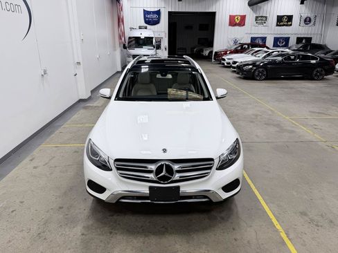 Used 2018 Mercedes-Benz GLC 300 image 2