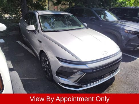 Used 2025 Hyundai Sonata SEL FWD image 3
