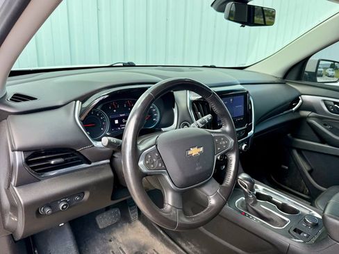 Used 2021 Chevrolet Traverse Premier w/ LPO, Floor Liner Package AWD/4WD image 10