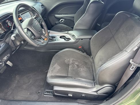 Used 2023 Dodge Challenger R/T w/ Plus Package image 9