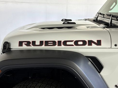 Certified 2025 Jeep Wrangler Unlimited Rubicon AWD/4WD image 17