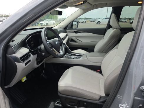 Certified 2026 INFINITI QX60 Luxe w/ Cargo Package AWD/4WD image 13