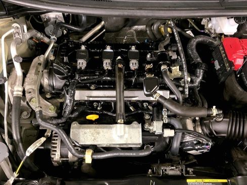Used 2025 Nissan Versa SV w/ Trunk Package FWD image 30