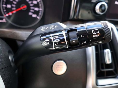 Used 2023 Kia Sorento EX w/ Panoramic Sunroof Package image 51