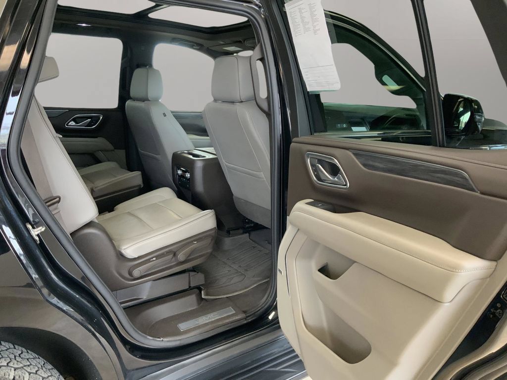 Used 2021 GMC Yukon SLT w/ SLT Luxury Plus Package AWD/4WD image 35