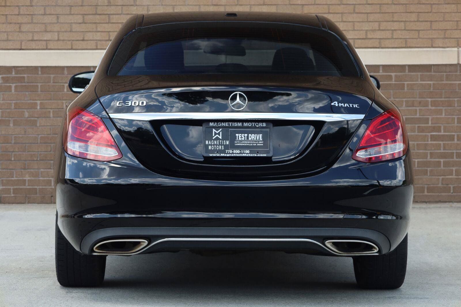 Used 2017 Mercedes-Benz C 300 4MATIC Sedan image 8