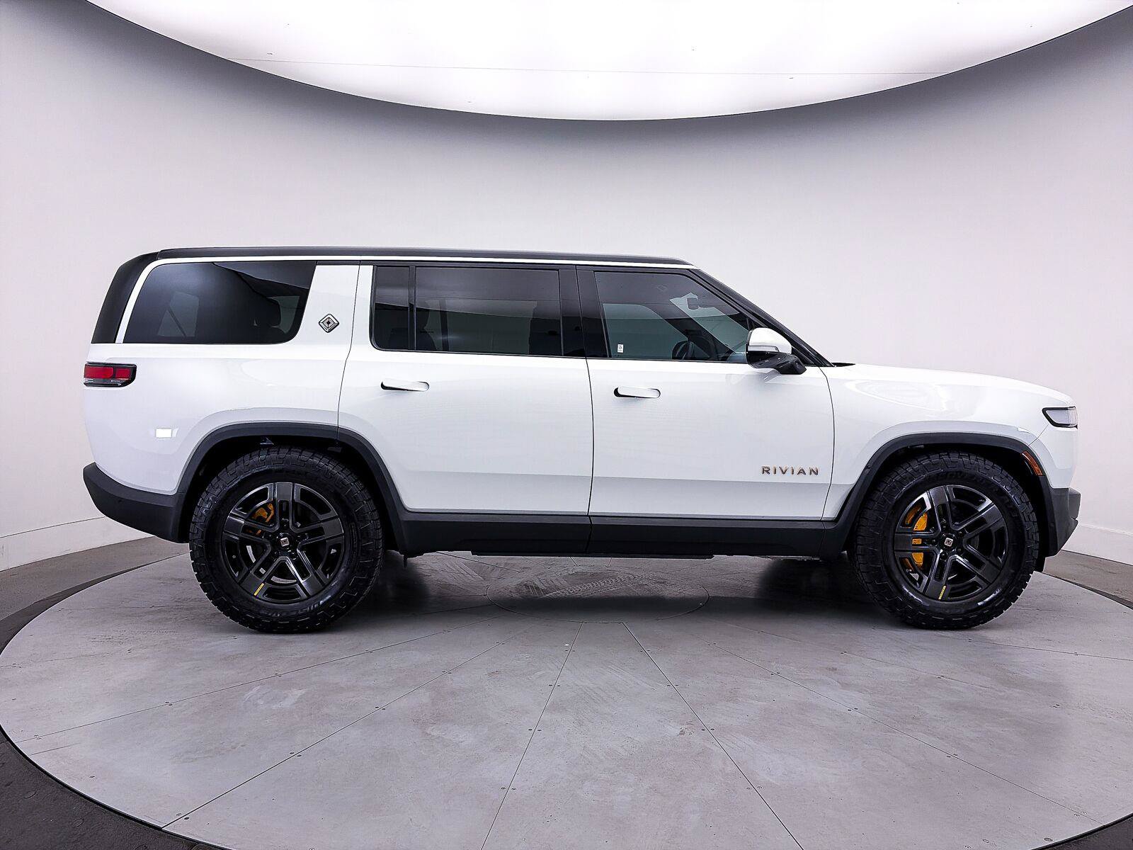 Used 2022 Rivian R1S Launch Edition Quad AWD/4WD image 39