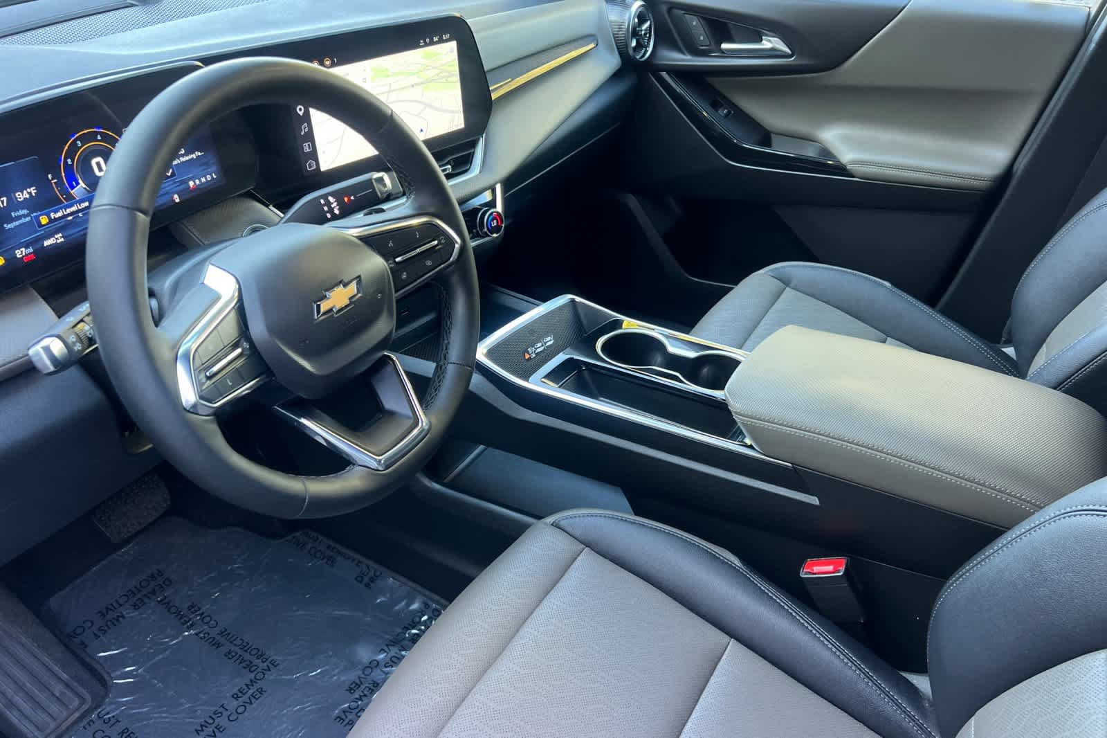 Used 2025 Chevrolet Equinox LT w/ Convenience Package II AWD/4WD image 11