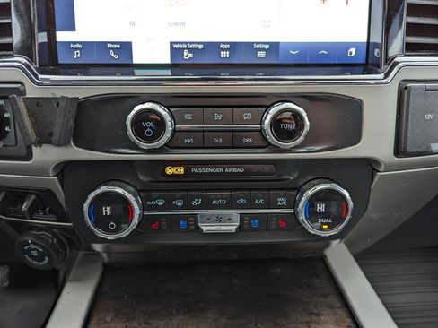 Used 2022 Ford F350 Lariat w/ Lariat Ultimate Package image 26