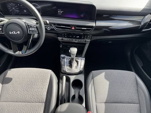 Used 2024 Kia Seltos S AWD/4WD image 17