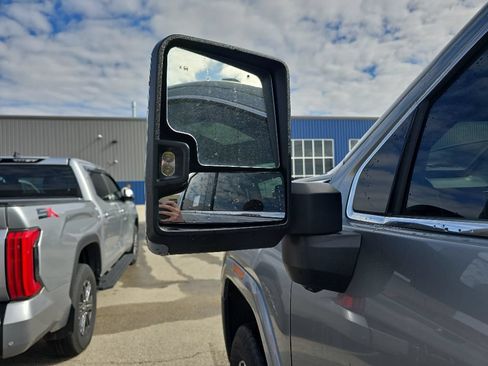 Used 2025 GMC Sierra 2500 Denali w/ Denali Reserve Package AWD/4WD image 6