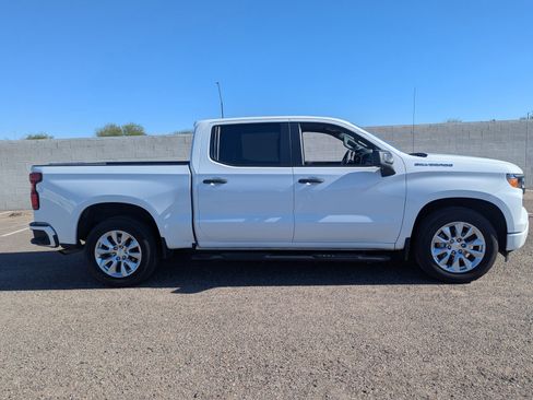 Used 2023 Chevrolet Silverado 1500 Custom image 5