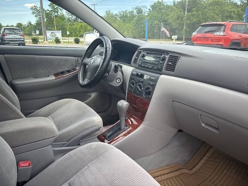 Used 2006 Toyota Corolla LE FWD image 18