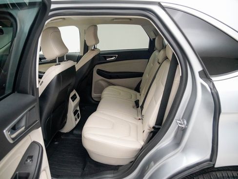 Used 2022 Ford Edge Titanium image 24