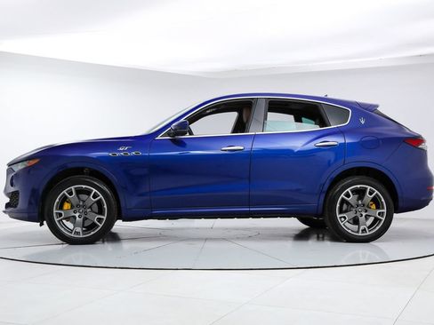 Certified 2023 Maserati Levante GT AWD/4WD image 2