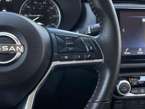 Used 2024 Nissan Versa SR FWD image 15