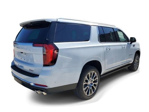 New 2026 GMC Yukon XL Denali w/ Sun & Power Step Package image 5