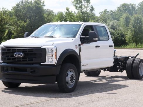 New 2025 Ford F550 4x4 Crew Cab Super Duty image 3