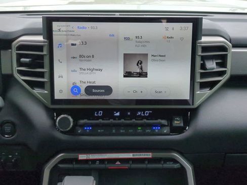 New 2026 Toyota Tundra Limited AWD/4WD image 17