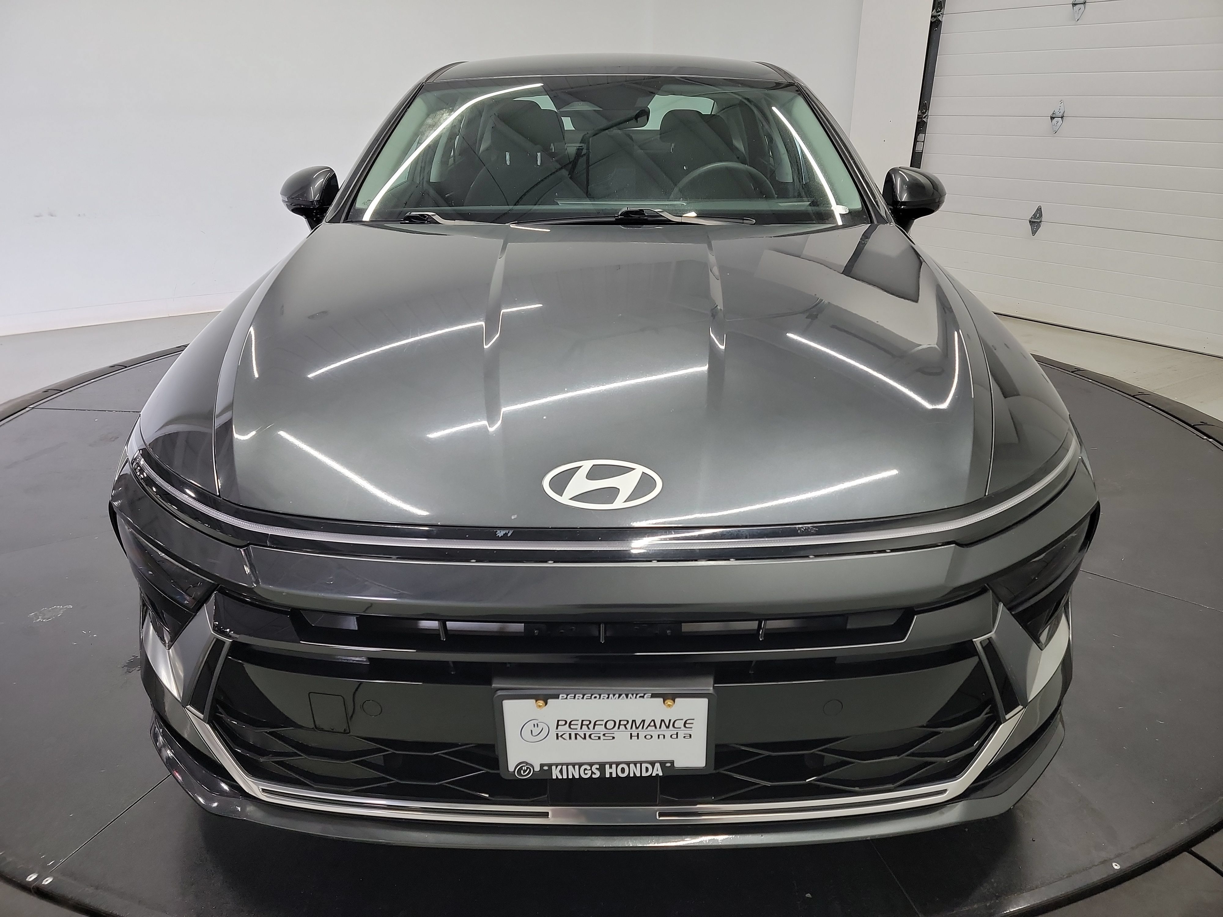 Used 2024 Hyundai Sonata SEL FWD image 2