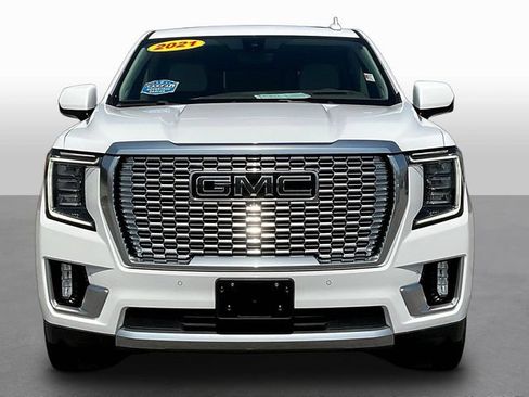 Used 2021 GMC Yukon Denali w/ Denali Premium Package RWD image 2