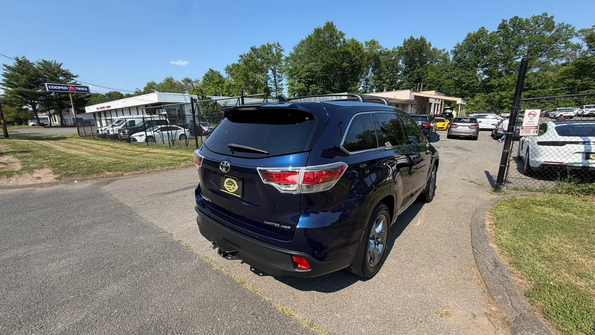 Used 2016 Toyota Highlander Limited AWD/4WD image 5