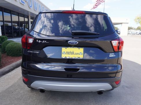 Used 2019 Ford Escape SEL image 5